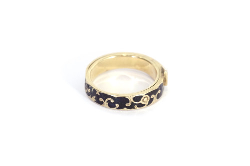 Geheimer Gürtelring aus 14 Karat Gold, alter Ring, schwarze Emaille, geheimes Juwel, Trauerring