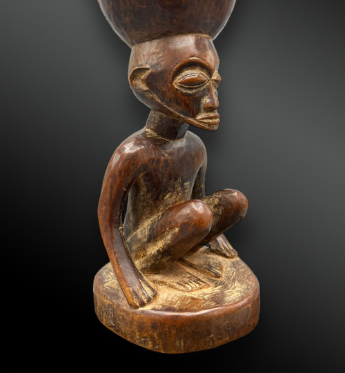 COUPE CARIATIDE - Culture Chokwé, Angola - Première moitié du XXème siècle 