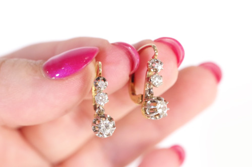 Antique three diamond earrings in 18k gold and platinum, 0,41ct diamond, antique earrings