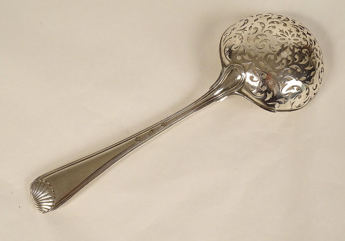 Solid Silver Sprinkling Spoon Farmers General Shell 85gr XVIIIth