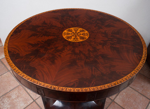 Antique Neapolitan Smith style table, 19th century.