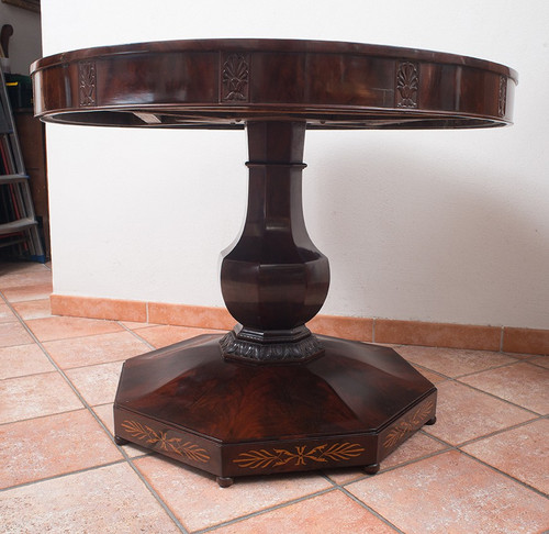 Antique Neapolitan Smith style table, 19th century.