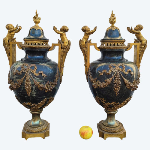 Pair Of Large Bronze And Marble Cassolettes, Napoleon III, 19th Century