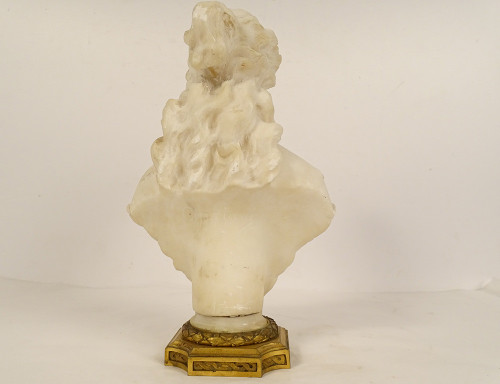 Sculpture Bust Alabaster Cipriani Young Elegant Woman Art Nouveau 19th century