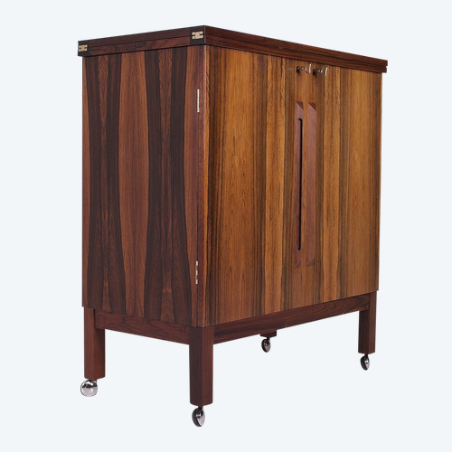 Tobjørn Afdal & Bruksbo retractable rosewood mobile bar.