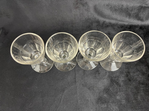 Set of 4 Baccarat Médicis white wine glasses