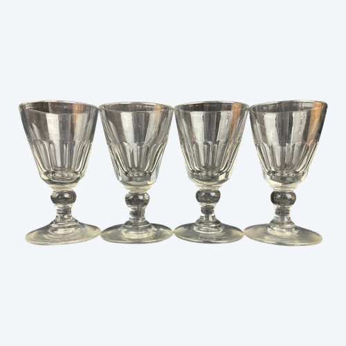 Set of 4 Baccarat Médicis white wine glasses