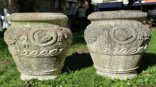 Pair of huge antique Medici cache pots in reconstituted stone