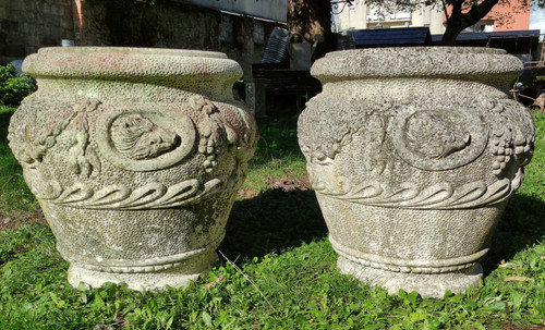 Pair of huge antique Medici cache pots in reconstituted stone