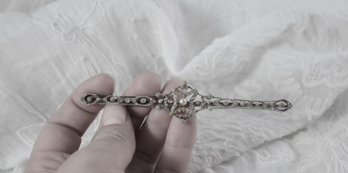 Silver pearl and white stone barrette brooch from the late 19th and early 20th century