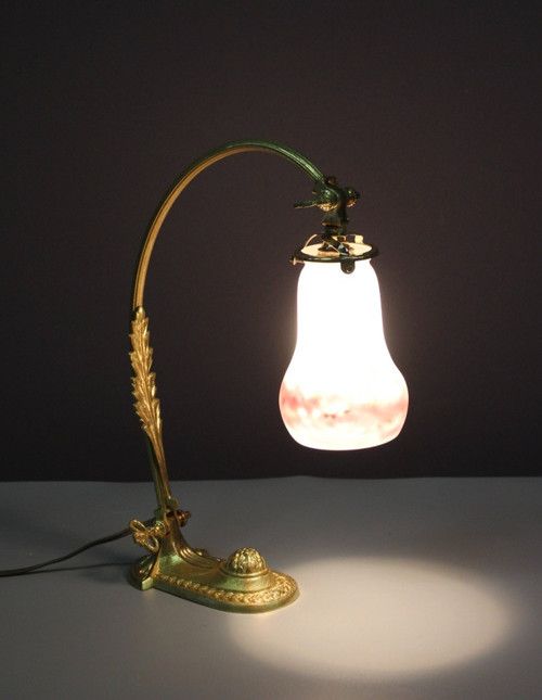 Jugendstil-Schreibtischlampe aus vergoldeter Bronze und Müller-Glaswaren 