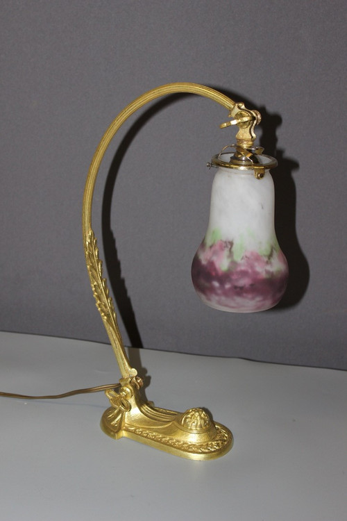 Jugendstil-Schreibtischlampe aus vergoldeter Bronze und Müller-Glaswaren 