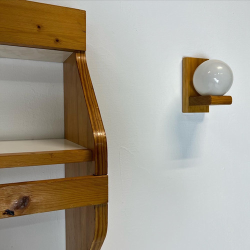 Duo of dresser shelves by Charlotte Perriand