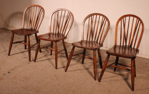 Set Of 4 19th Century Windsor Chairs