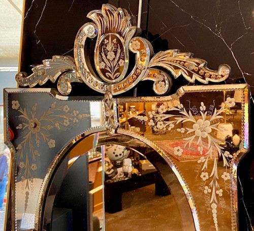 Venice, Murano Island, 1930s, Large Mirror With Engraved And Eglomise Decor.