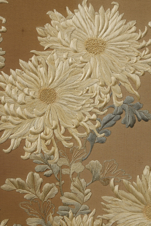 Très beau Paravent aux chrysanthèmes avec les armoiries du clan Honda. Japon Meiji