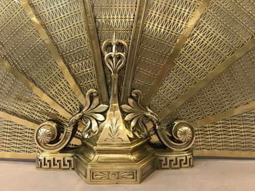 Antique bronze and brass fan-shaped mantelpiece from the late 19th century