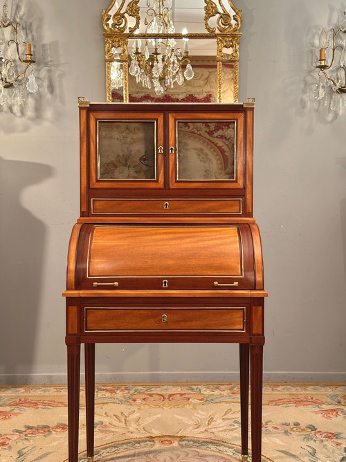 Louis XVI period small Bonheur du Jour cylinder desk circa 1780