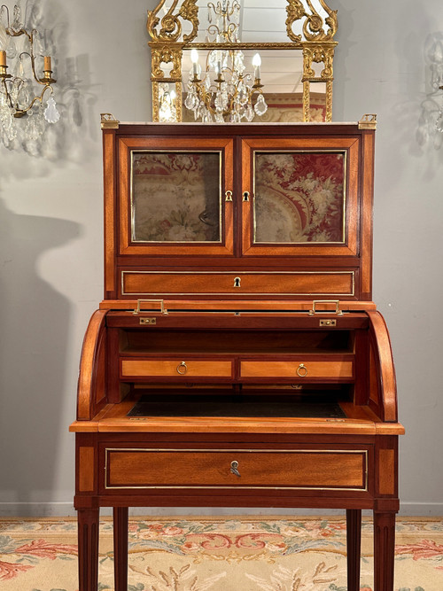 Louis XVI period small Bonheur du Jour cylinder desk circa 1780