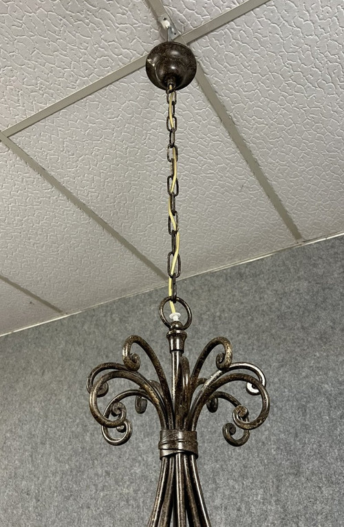 Art Deco chandelier in patinated hammered metal / Height 170 x 162 cm