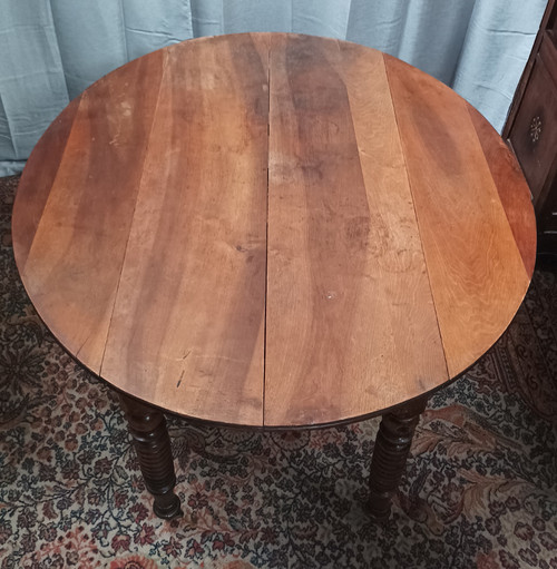 Table Louis Philippe en noyer