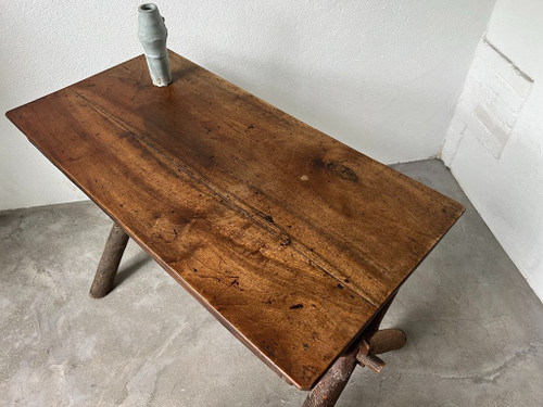 Solid walnut desk, folk art, Savoie, circa 1900