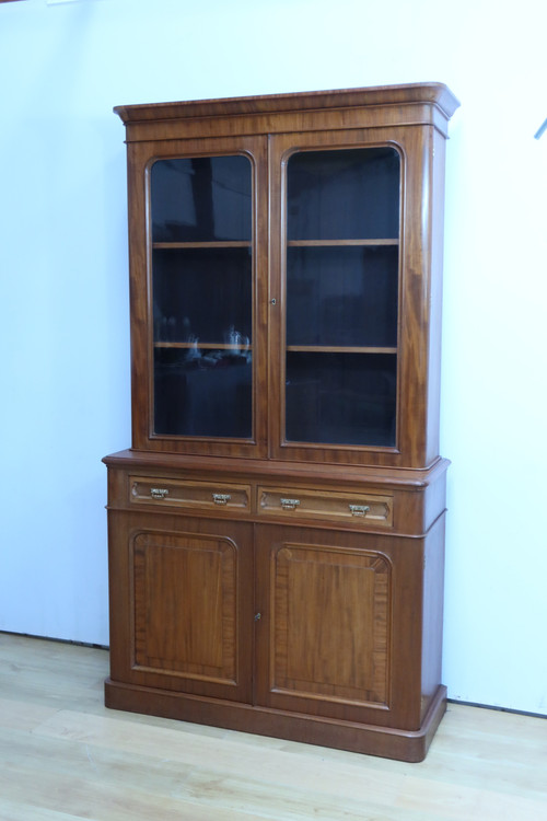 Two-Body Mahogany Bookcase, Victorian period, England - Mid-19th century