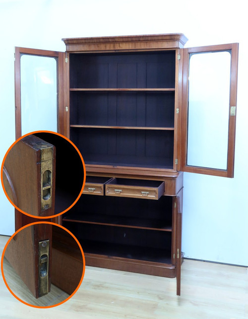 Two-Body Mahogany Bookcase, Victorian period, England - Mid-19th century