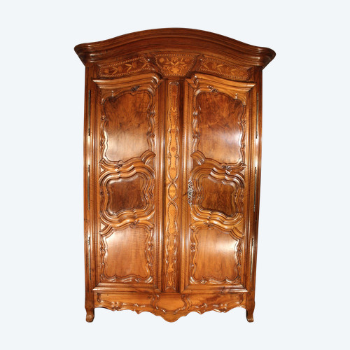 Armoire lyonnaise de mariage 