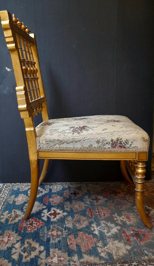 Napoléon III chaise dit de nourrice en bois doré 