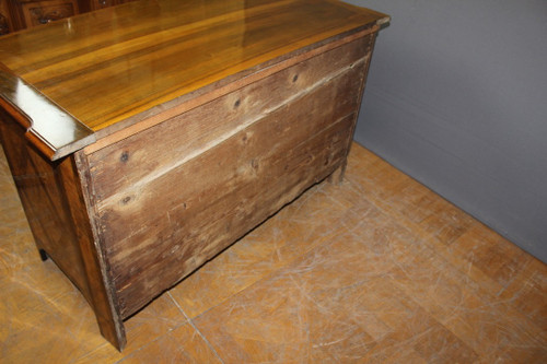 Louis XIV chest of drawers in 18th century marquetry