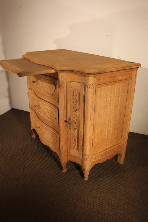 Louis XV chest of drawers