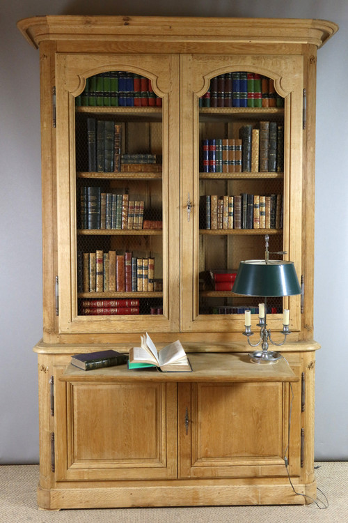 Oak bookcase