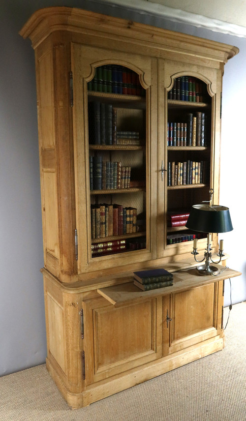 Oak bookcase