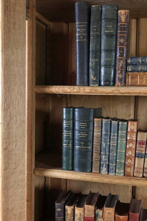 Oak bookcase