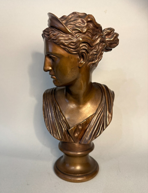 Bust of Diana of Versailles or "Artemis" in Bronze F. BARBEDIENNE