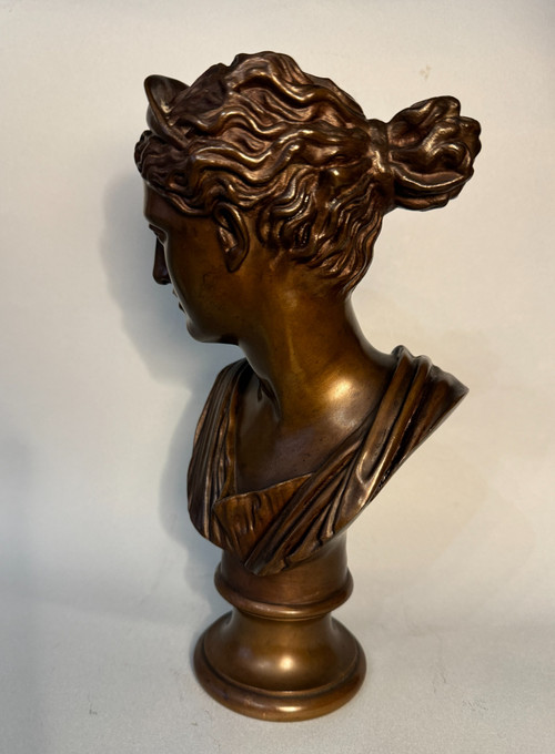 Bust of Diana of Versailles or "Artemis" in Bronze F. BARBEDIENNE