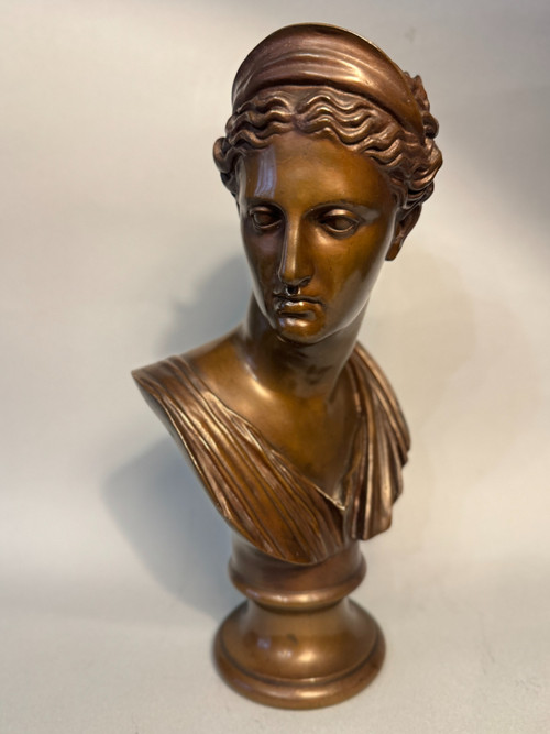 Bust of Diana of Versailles or "Artemis" in Bronze F. BARBEDIENNE