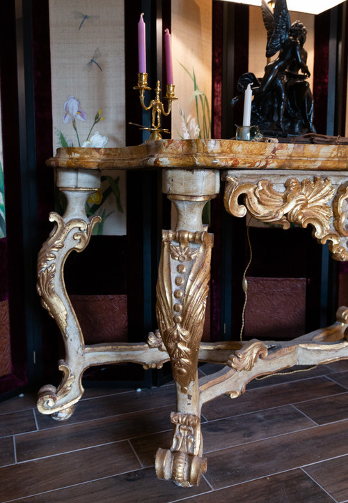 Italy 18th Century Large lacquered and gilded console top tray in imitation Sienna marble