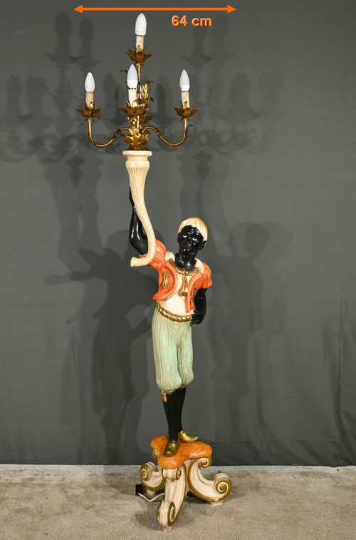 Nubian Painted Wooden Torch Holder – Mid 20th Century