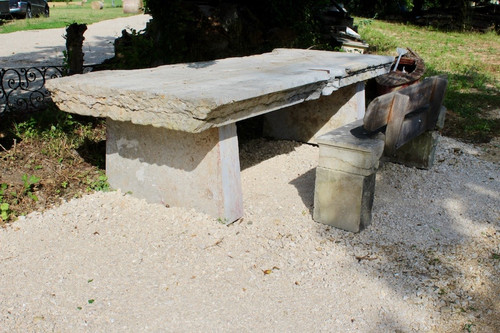 Table De Monastère En Pierre De Saint Cyr Et Son Banc