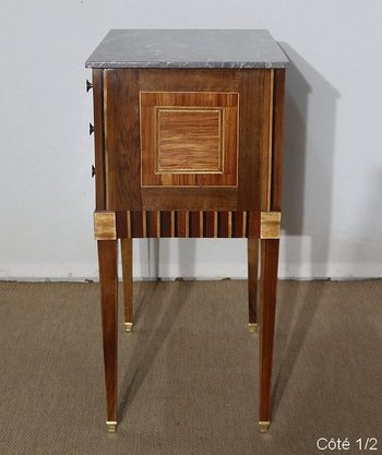  Petite Table de Salon en bois précieux, Louis XVI – Début XIXe 