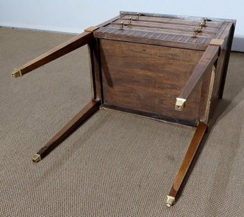  Petite Table de Salon en bois précieux, Louis XVI – Début XIXe 