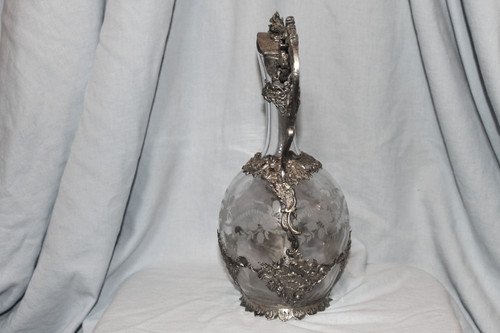 Louis XV style engraved glass ewer, 19th century