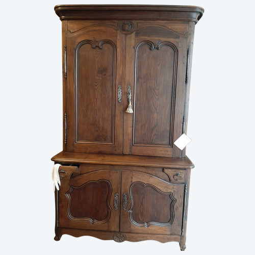 Double-Body Chestnut Hunting Buffet - 18th Century