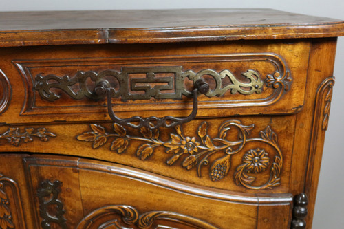 Credenza provenzale della fine del XVIII secolo