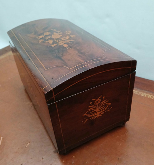 Coffret marqueté