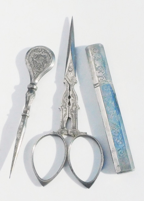 sewing kit box embroidery scissors antique lace engraved steel Napoleon III