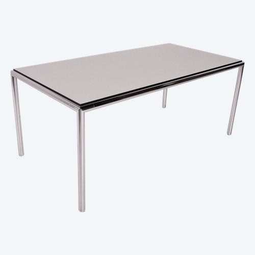 Table minimaliste italienne