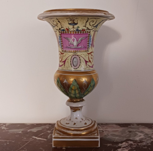 Paris um 1790 - große Medici-Vase aus Porzellan - Dekor à la Salembier